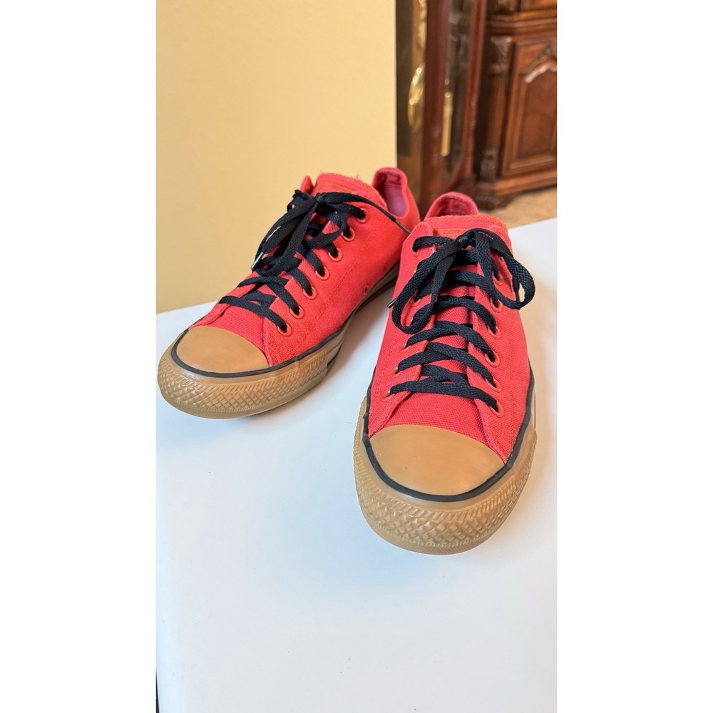 Converse Chuck Taylor All Star Low Red Canvas Sneakers Mens 11 Unisex‎ - Picture 1 of 9